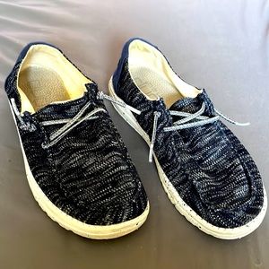 Hey Dude Casual Shoes Women’s Size 8 Navy Blue Lightweight Slip On